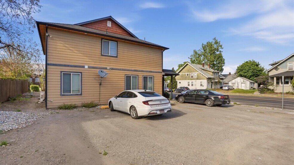 More Photos Of 803 W Knox Ave, Spokane Multifamily For Sale