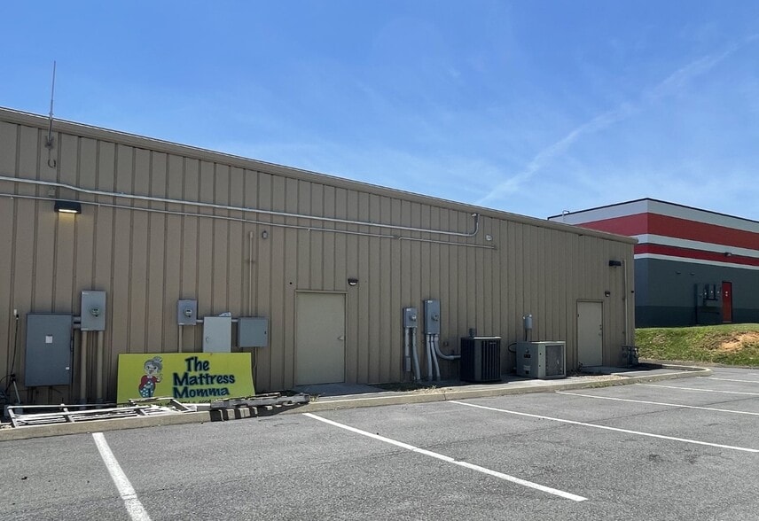 More Photos Of 11532 Chapman Hwy, Seymour Restaurant For Lease