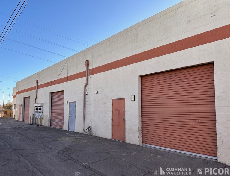 More Photos Of 2802 N El Burrito Ave, Tucson Light Manufacturing For Sale