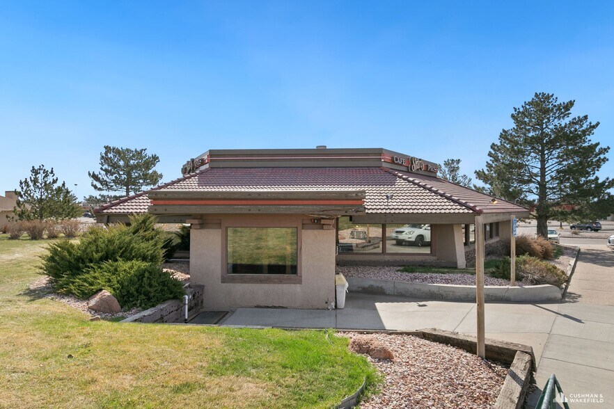 More Photos Of 3609 E Lincolnway, Cheyenne Restaurant For Sale