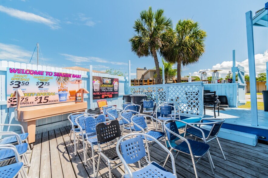 More Photos Of TREADWAY DR near US 19 Corridor Tampa msa, Port Richey Restaurant For Sale