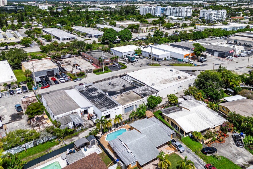 More Photos Of 1800-1812 SW 7th Ave, Pompano Beach Warehouse For Sale