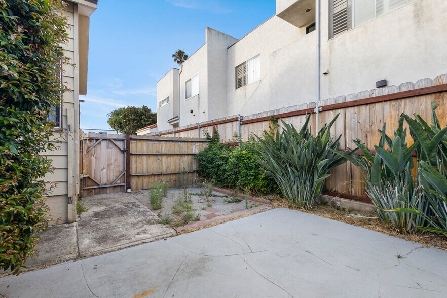 More Photos Of 1519 Missouri St, San Diego Apartments For Sale