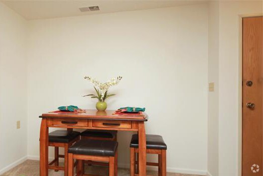 More Photos Of 1201 Carson Way, Greenwood Apartments For Lease