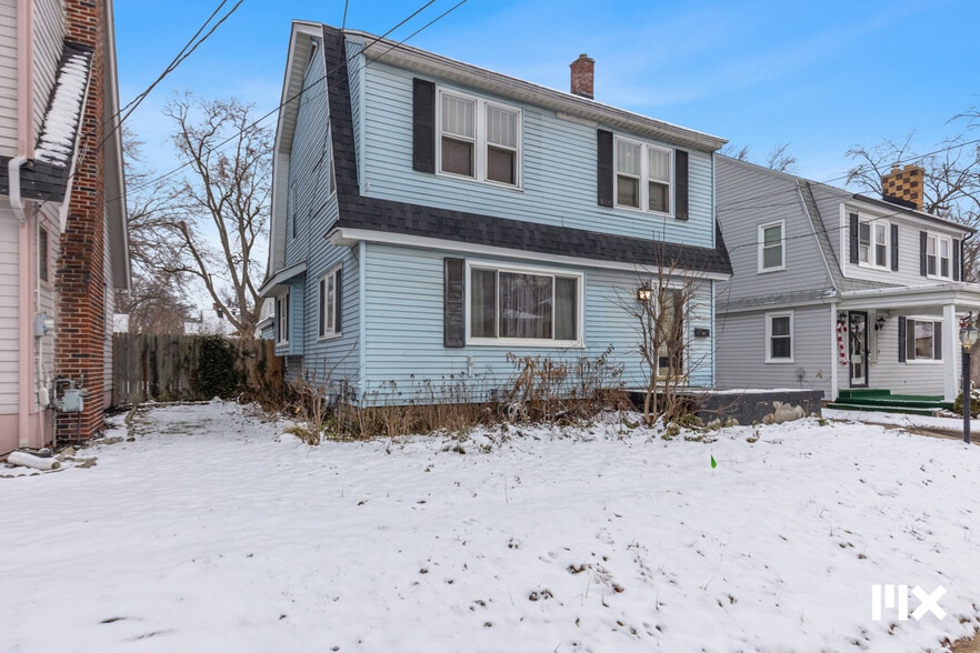 More Photos Of , Grand Rapids Multifamily For Sale