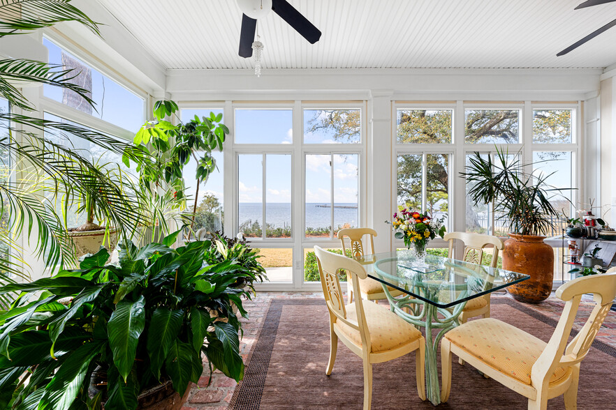 More Photos Of 202 S Mobile St, Fairhope Hospitality For Sale