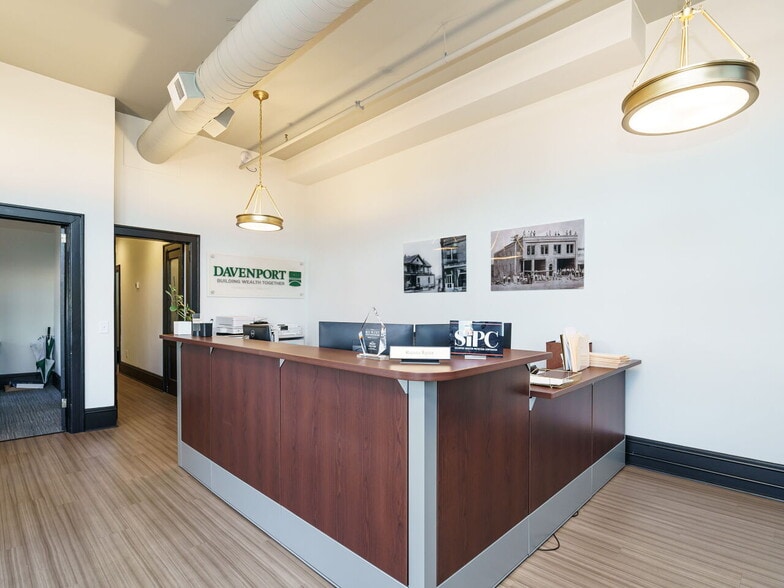 More Photos Of 201 Chatham St, Sanford Office Residential For Sale