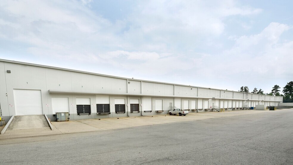 More Photos Of 540 Airport South Pky, Atlanta Unknown For Lease