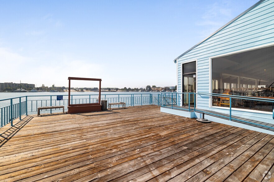 More Photos Of 15 Embarcadero W, Oakland General Retail For Sale