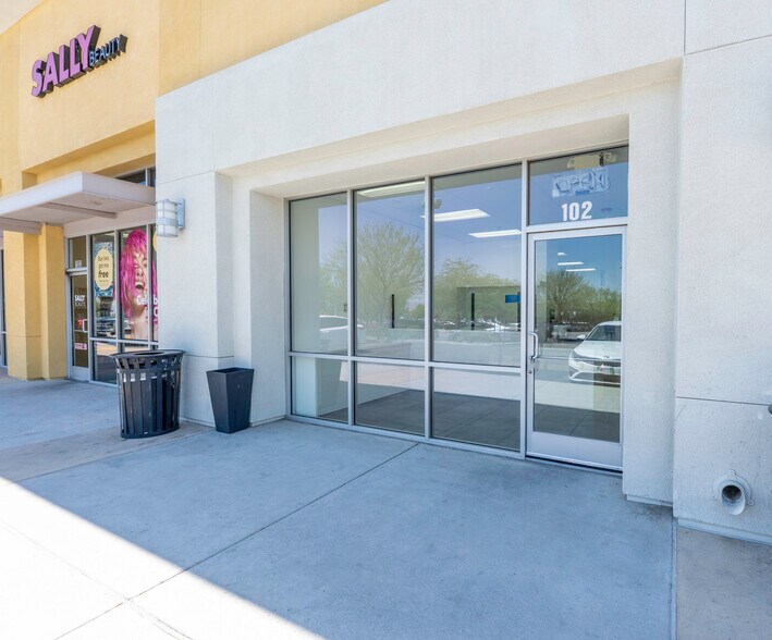More Photos Of 12274 Palmdale Rd, Victorville Storefront For Lease