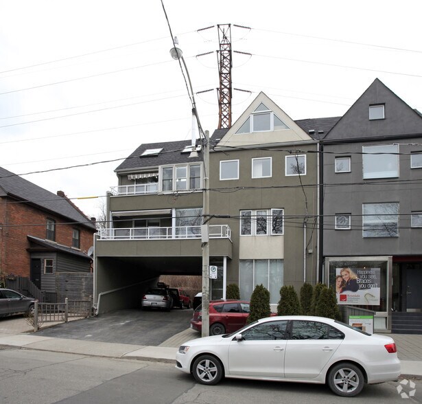 More Photos Of 400 Summerhill Ave, Toronto Office Residential For Sale