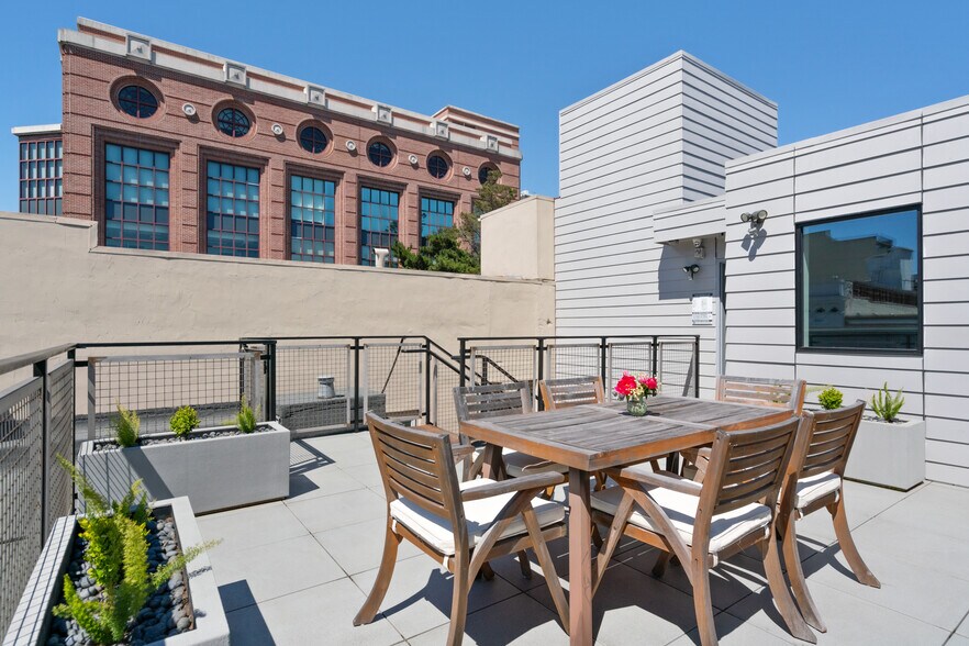 More Photos Of 824 Hyde St, San Francisco Apartments For Sale
