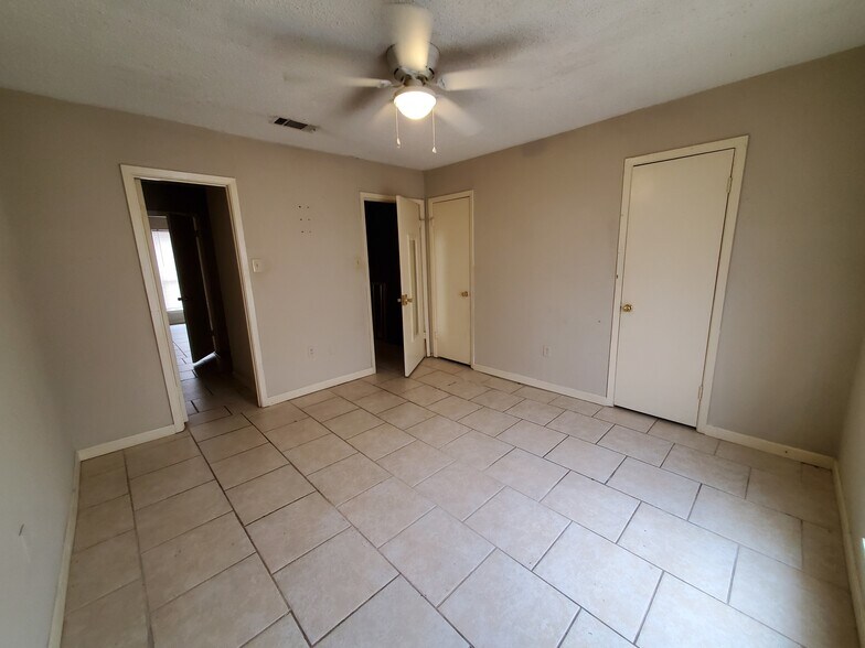 More Photos Of , Baton Rouge Multifamily For Sale