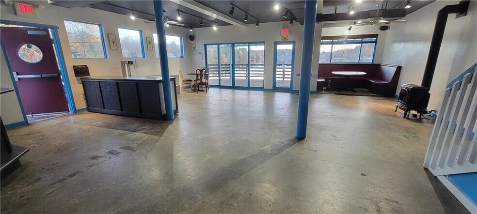 More Photos Of 13 Horseshoe Lake Rd, Kauneonga Lake Restaurant For Sale