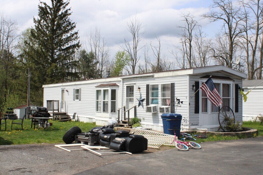 More Photos Of 3841 Trolley Rd, Palmyra Multifamily For Sale