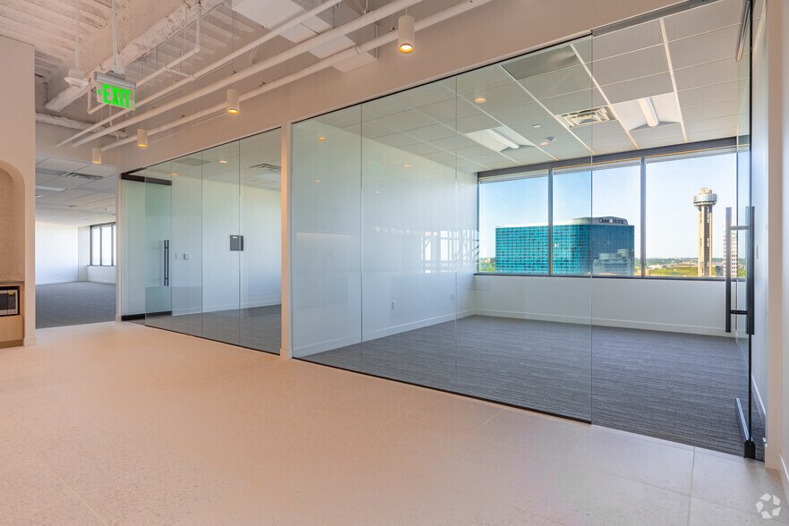 More Photos Of 1301 Young St, Dallas Office For Lease