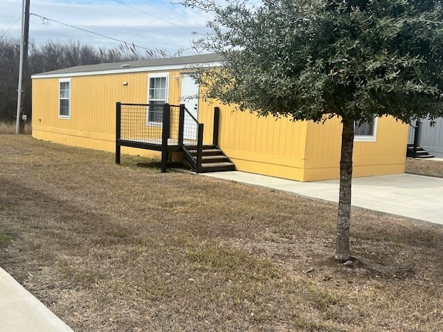 More Photos Of 1911 Wald Rd, New Braunfels Manufactured Housing Mobile Home Park For Sale