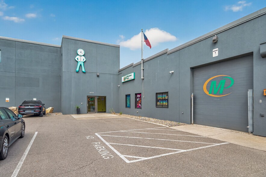 More Photos Of 4024 Washington Ave N, Minneapolis Warehouse For Lease