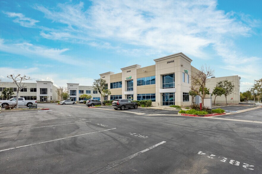 More Photos Of 28522-28528 Constellation Rd, Valencia Warehouse For Lease