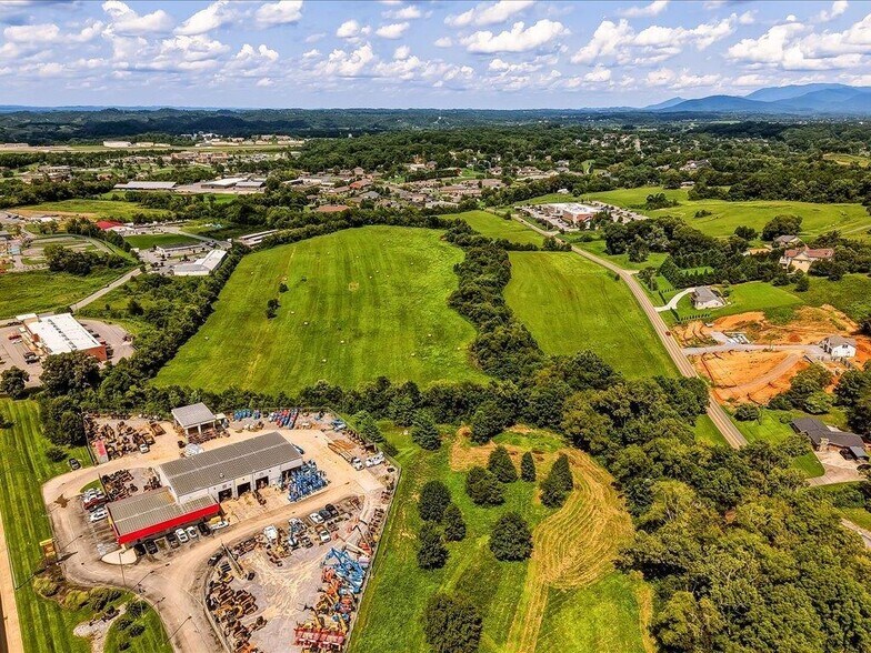 More Photos Of Middle Creek Road, Sevierville Land For Sale
