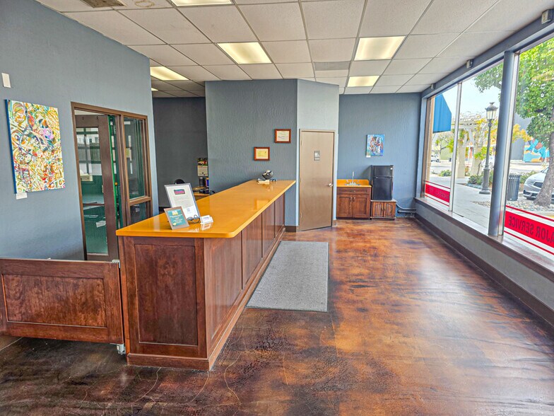 More Photos Of 1931 1st St, Livermore Freestanding For Sale