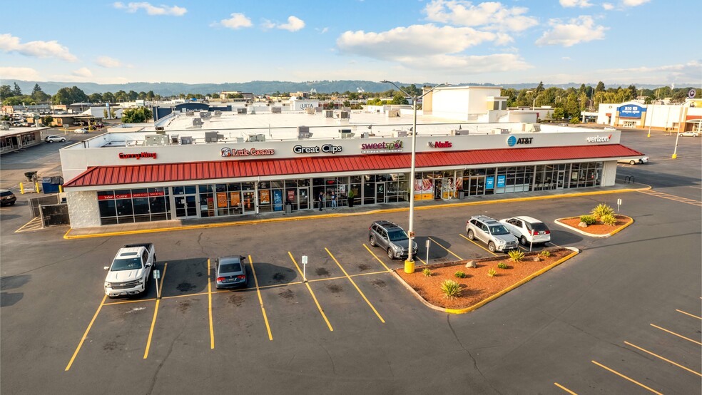 More Photos Of 200 Triangle Ctr, Longview Unknown For Lease