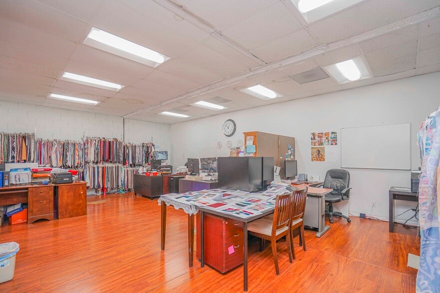 More Photos Of 1368 E Washington Blvd, Los Angeles Manufacturing For Sale