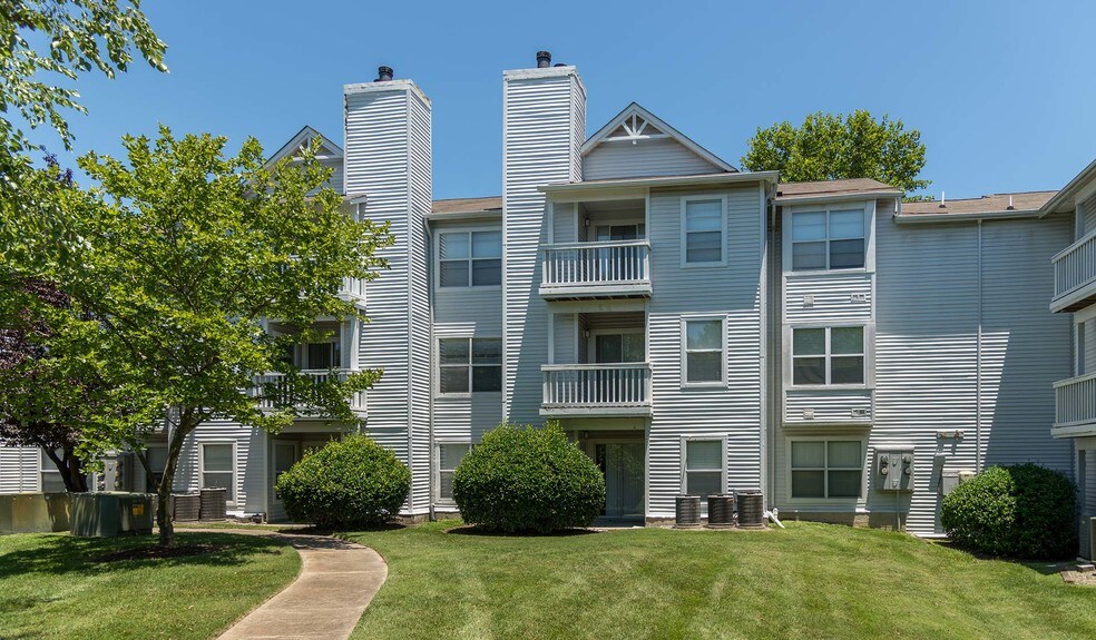 More Photos Of 3001 Reflections Way, Virginia Beach Apartments For Sale