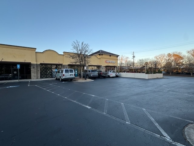More Photos Of 40 SE Dodd St, Marietta Unknown For Lease