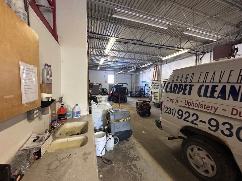 More Photos Of 3160 Continental Dr, Traverse City Warehouse For Sale