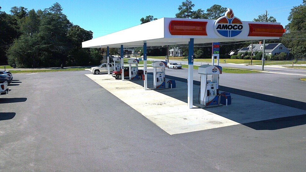 More Photos Of 341 S Main St, Bishopville Service Station For Sale