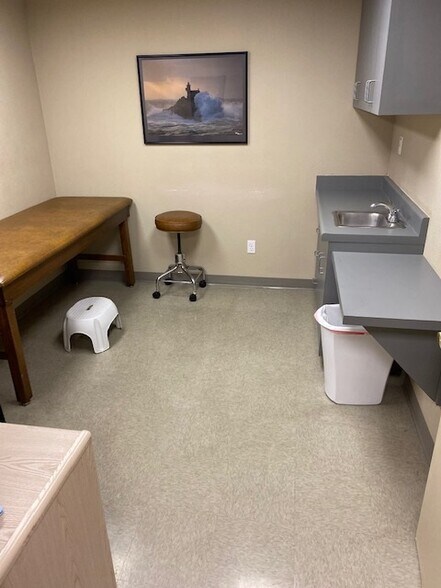 More Photos Of 3351 M St, Merced Medical For Lease