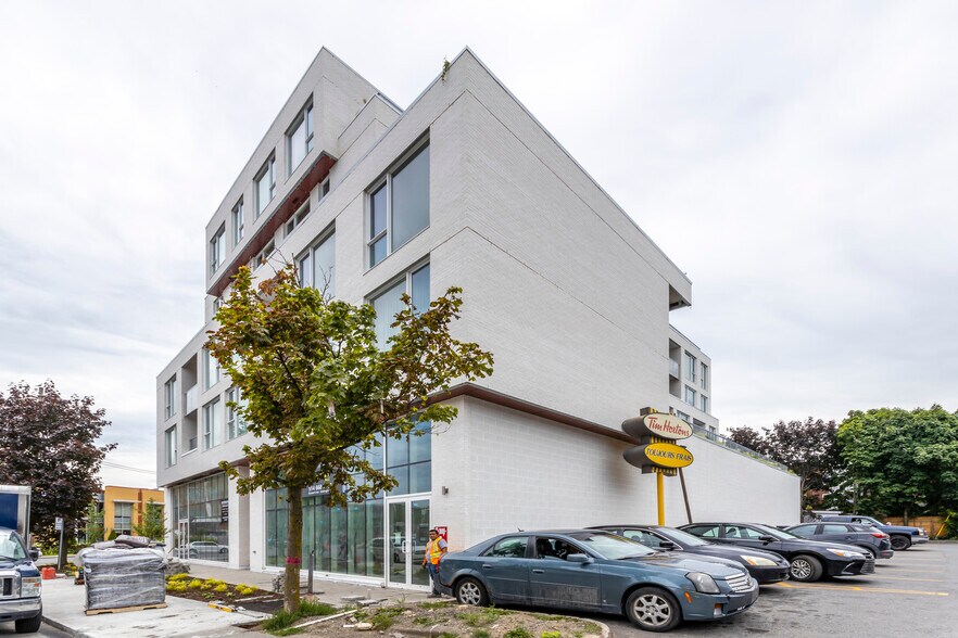 More Photos Of 4137-4147 Boul LaSalle, Montréal Apartments For Sale