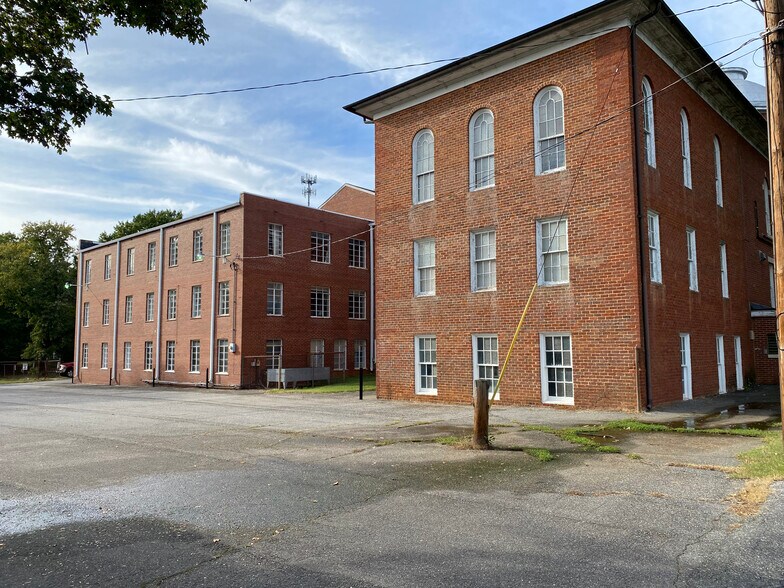 1538 Waughtown St, WinstonSalem, NC 27107 Religious Facility For