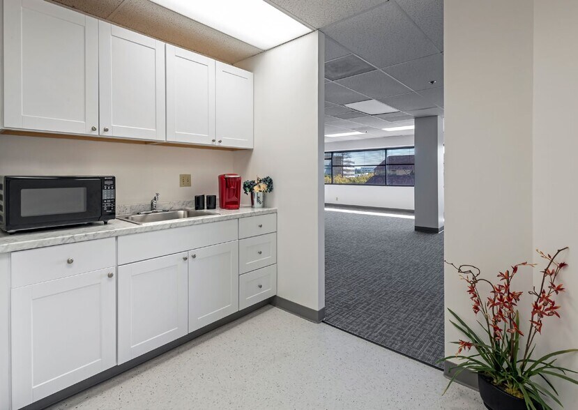 More Photos Of 4633 Old Ironsides Dr, Santa Clara Unknown For Lease