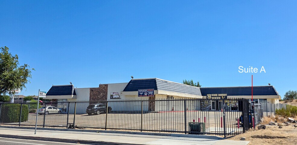 More Photos Of 15411 Village Dr, Victorville General Retail For Lease