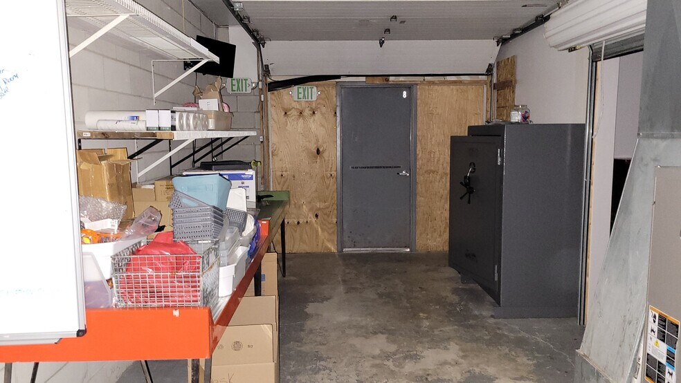 More Photos Of 200 Main St, Addison General Retail For Sale