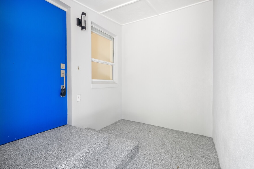 More Photos Of 4749 Hargrave St, Orlando Medical For Lease