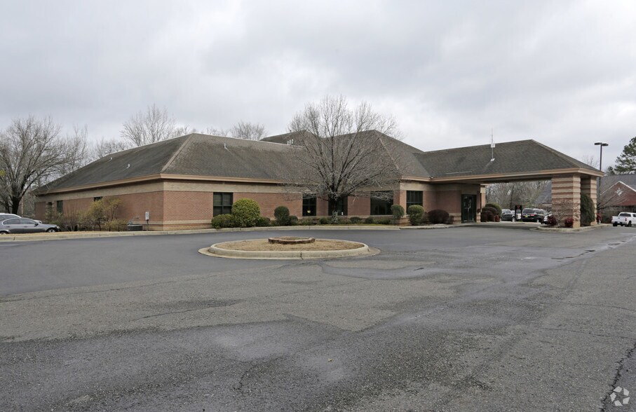 Primary Photo Of 130 Medical Park Pl, Hot Springs Medical For Lease