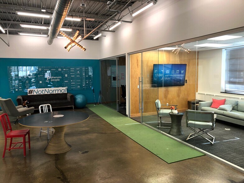 More Photos Of 300 Brookside Ave, Ambler Office For Lease