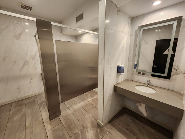 More Photos Of 312 S Juniper St, Escondido Medical For Lease