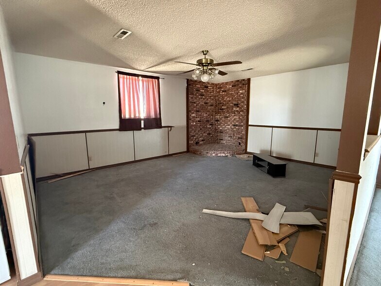 More Photos Of , Battle Mountain General Retail For Sale