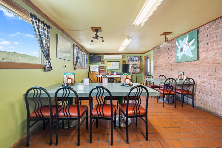 More Photos Of 179 Vermont Route 100 N, Wilmington Specialty For Sale