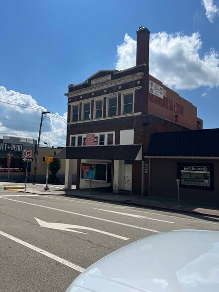 More Photos Of 2 N Pennsylvania Ave, Greensburg Storefront Retail Residential For Sale