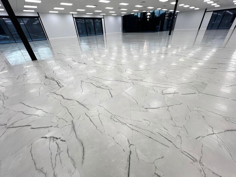 More Photos Of 7300 Riverside Dr, Irving General Retail For Lease