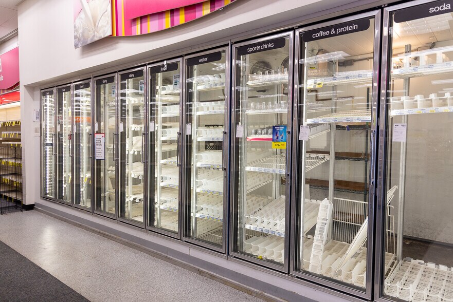 More Photos Of 1701 N University Dr, Pembroke Pines Drugstore For Sale