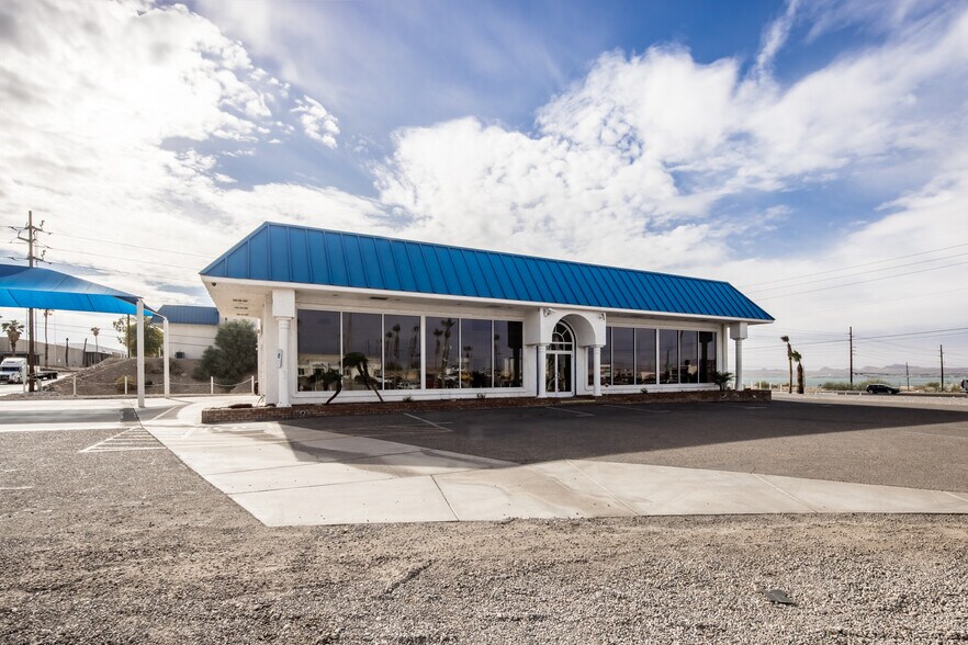 More Photos Of 951 Lake Havasu Ave N, Lake Havasu City Showroom For Lease