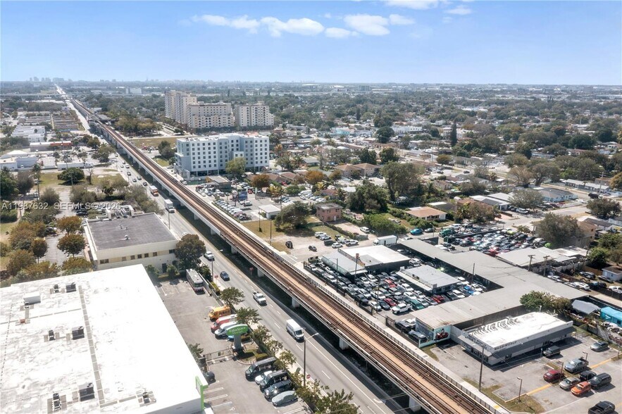 More Photos Of 5700 NW 27th Ave, Miami Auto Repair For Sale