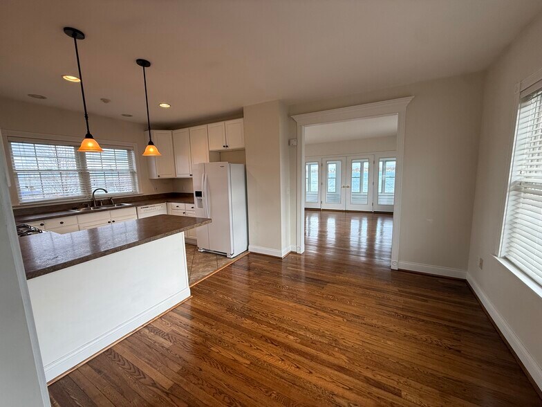 More Photos Of 447 S Water St, Marine City Office Residential For Sale