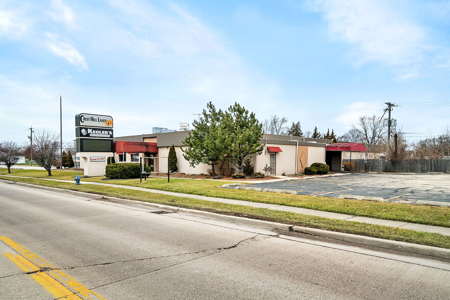 Primary Photo Of 905 Theodore St, Crest Hill Restaurant For Lease